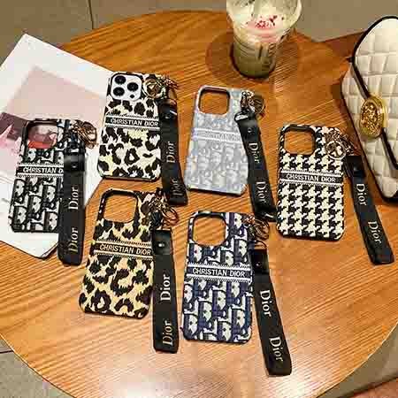 ブランド スマホケース アイフォーン15プラス 