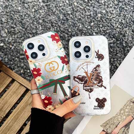 アイフォーン 15plus グッチ gucci 携帯ケース  蛇柄