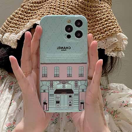 アイフォーン15 ultra ケース chanel風 