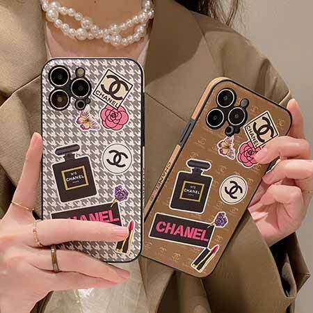 シャネル アイフォーン 15 スマホケース 