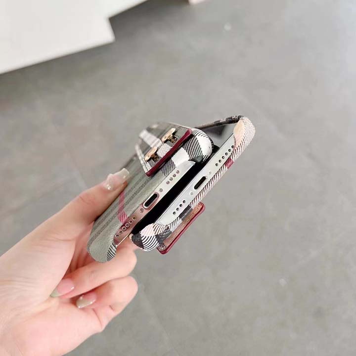 Burberry スマホケース iPhone 14プロマックス レザー